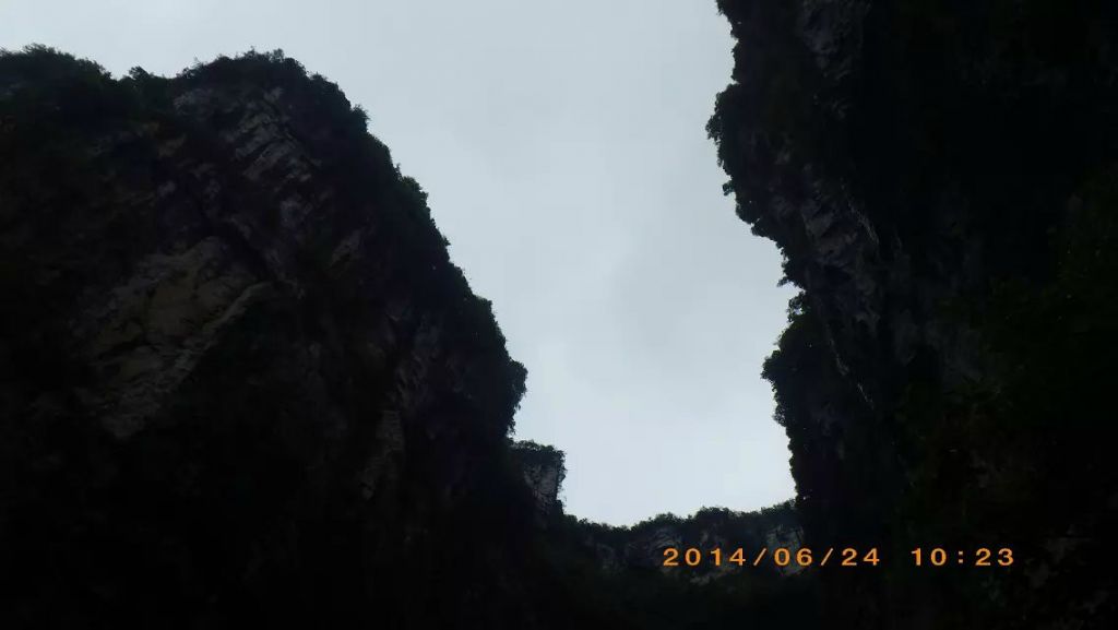 060.jpg